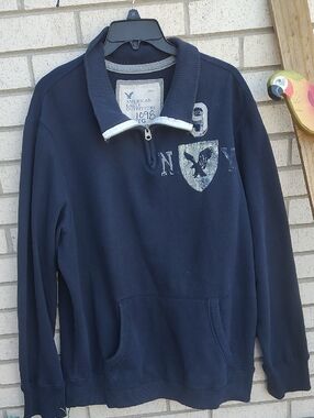 American Eagle Pullover